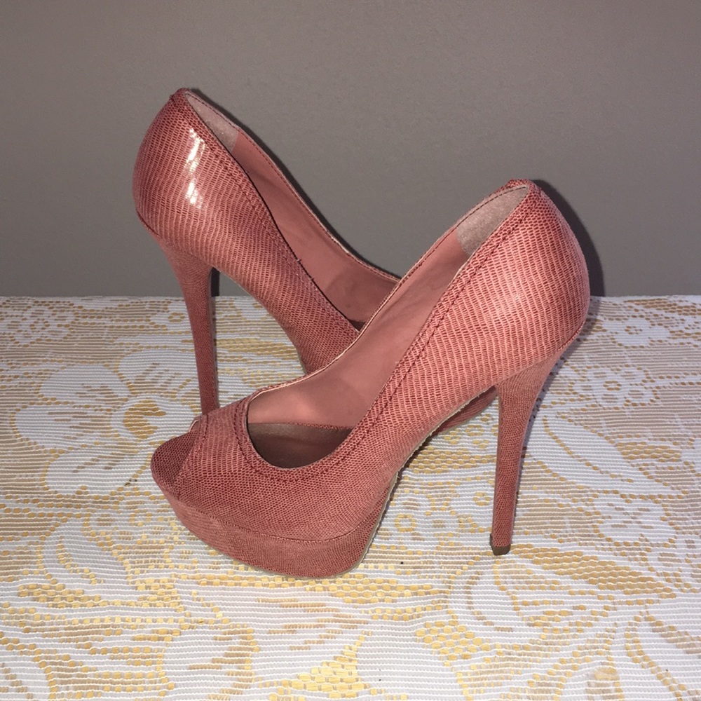 JustFab Coral Platform Heels, Size 8, NWOT